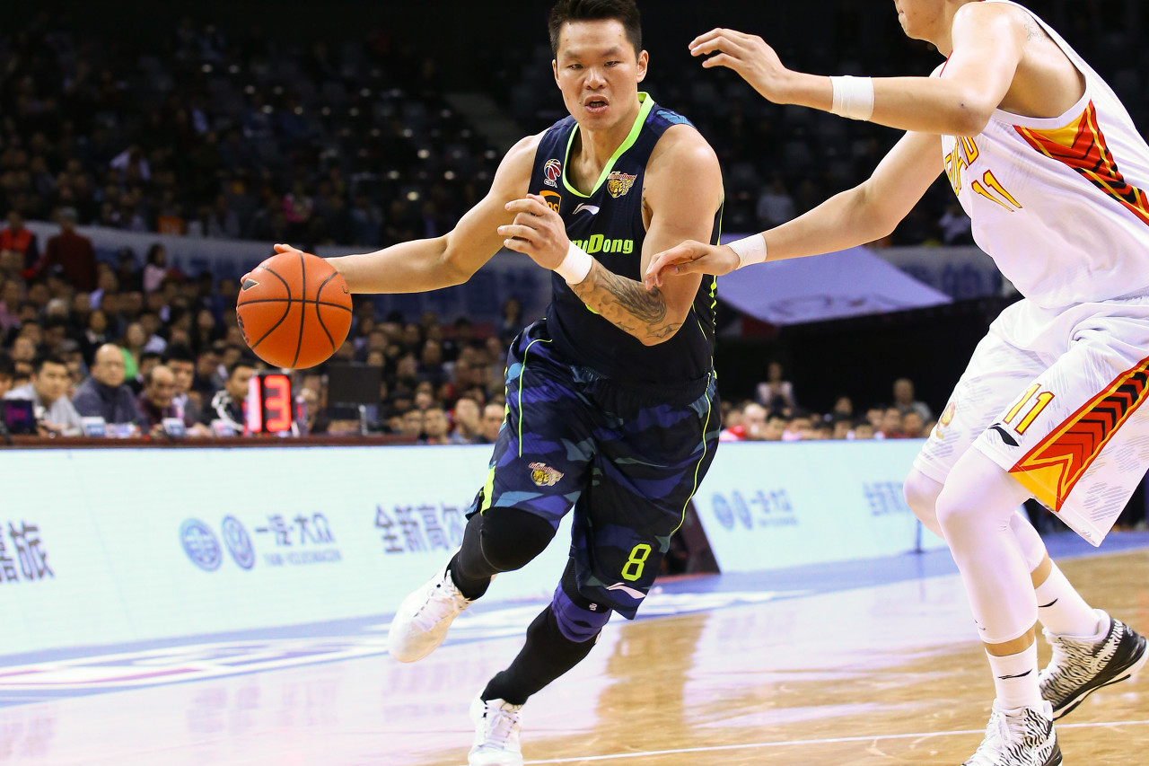 博万体育app下载-2011年的今天：朱芳雨成CBA历史最年轻的季后赛2000分先生